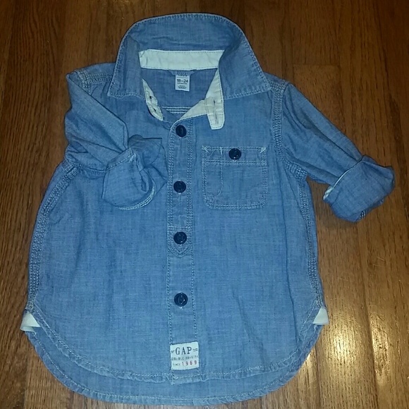 GAP Other - 🔶️5 for $30🔶️ GAP | Boy's Chambray button down shirt